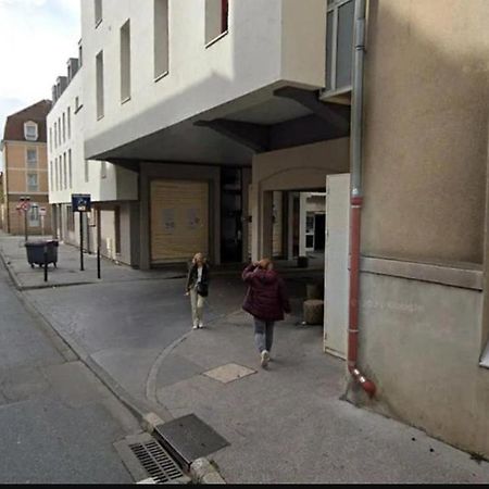 Le Saint B Au Pied De La Cathedrale Saint Benigne Apartment Дижон Екстериор снимка